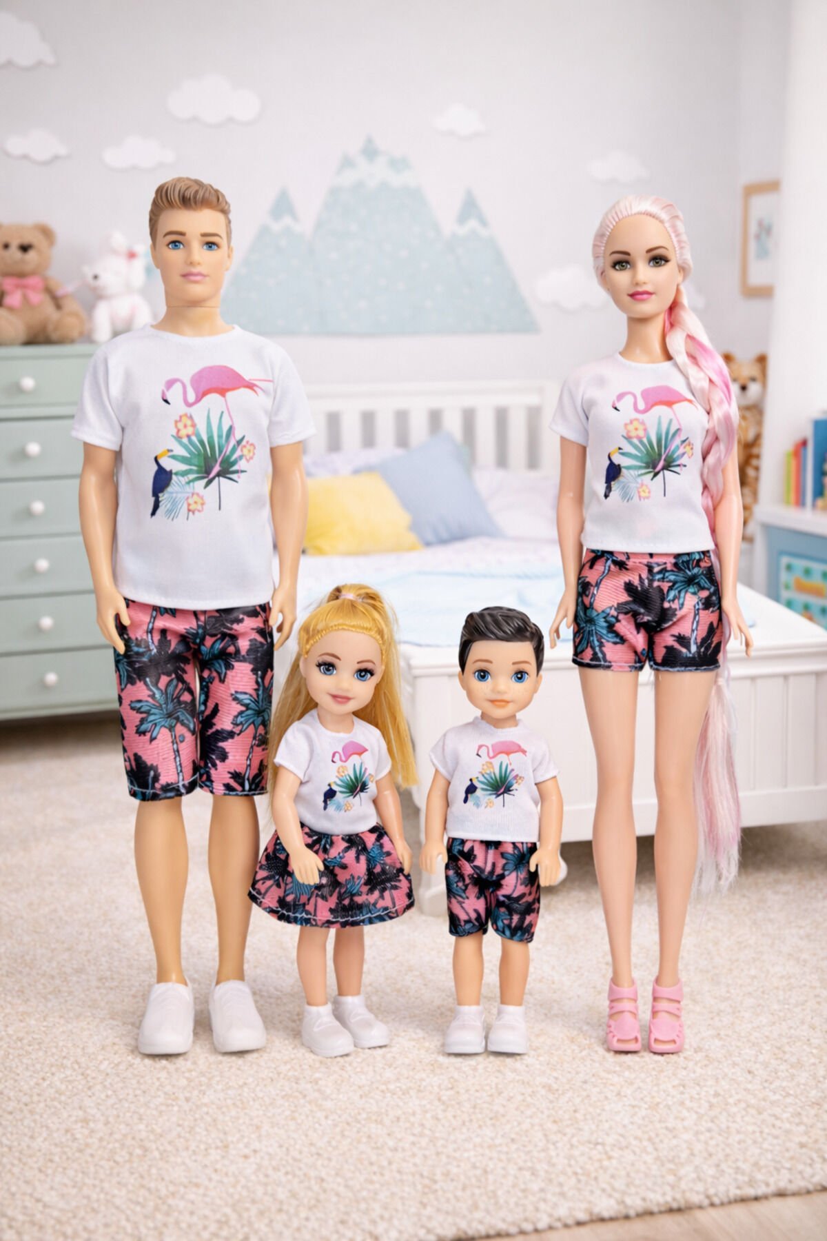 4’lü Aile Bebek Seti – Anne, Baba, Kız ve Erkek Çocuk - Mutlu Aile Oyuncak Bebek Seti | Açık mavi