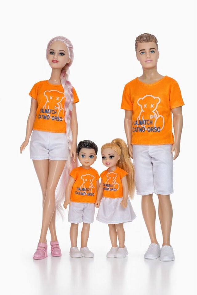 4’lü Aile Bebek Seti – Anne, Baba, Kız ve Erkek Çocuk - Mutlu Aile Oyuncak Bebek Seti 4 Parça