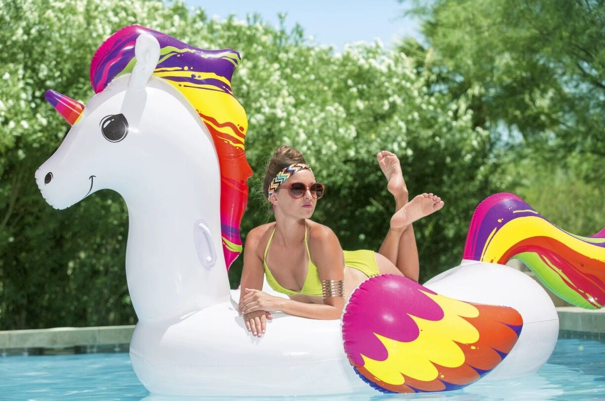 Bestway 41113 Dev Şişme Pegasus / Unicorn Havuz ve Deniz Yatağı (224 x 164 cm)