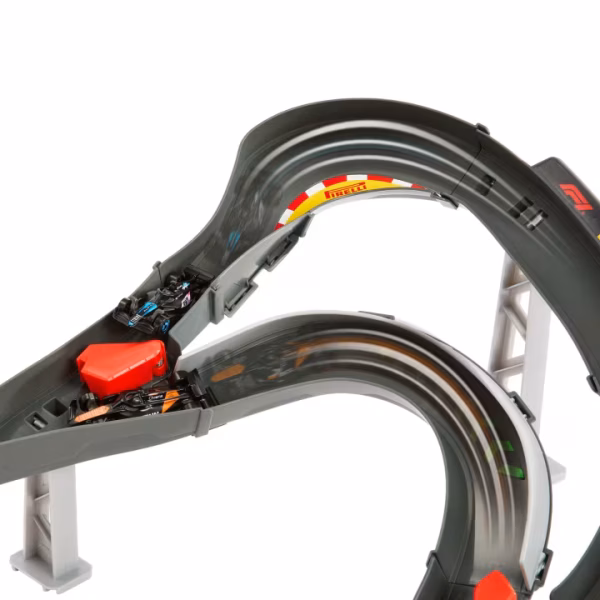 Hot Wheels F1 Temel Yarış Pisti Ve 1:64 Ölçekli 3 Metal Oyuncak Araba - JNN32